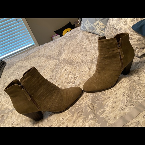 Women’s Justfab Booties - Picture 2 of 3